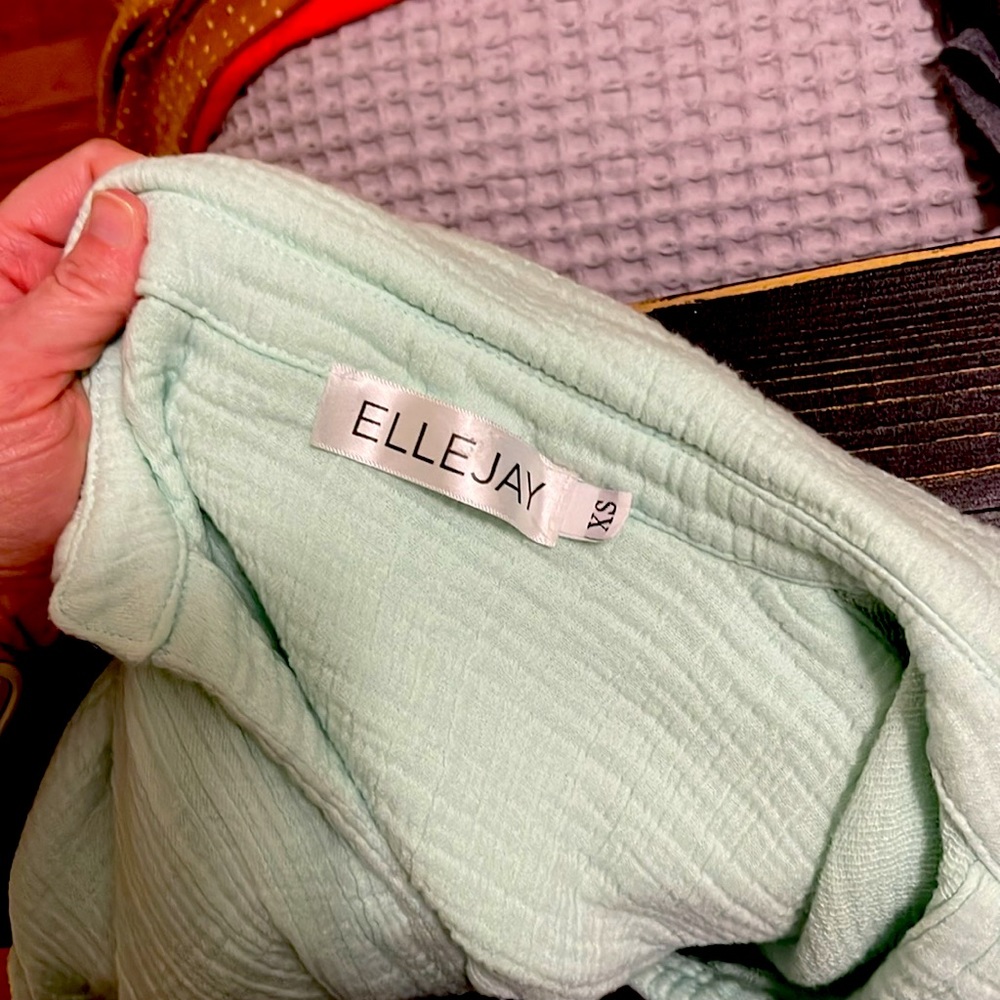 Mint Colored Ellejay Cropped Button Up Flare Slee… - image 6